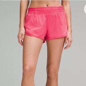 Lululemon Hotty Hot High-Rise Lined Short 2.5"